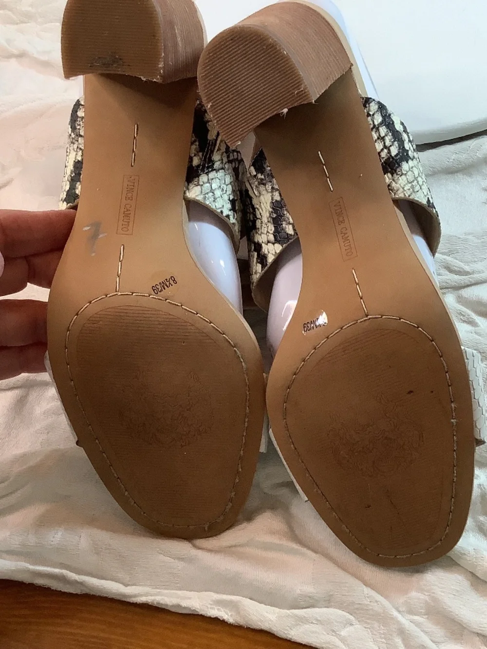 EUC Vince Camuto Warma sandal sz.8.5 snake print peep toe heel